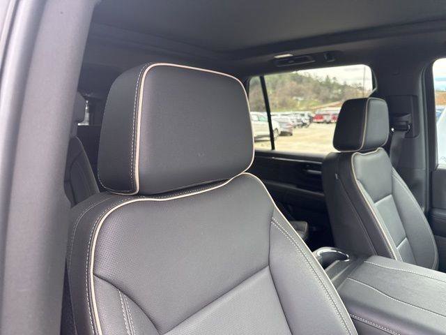 Used 2025 Chevrolet Tahoe Premier w/ Sun And Tow Package image 33