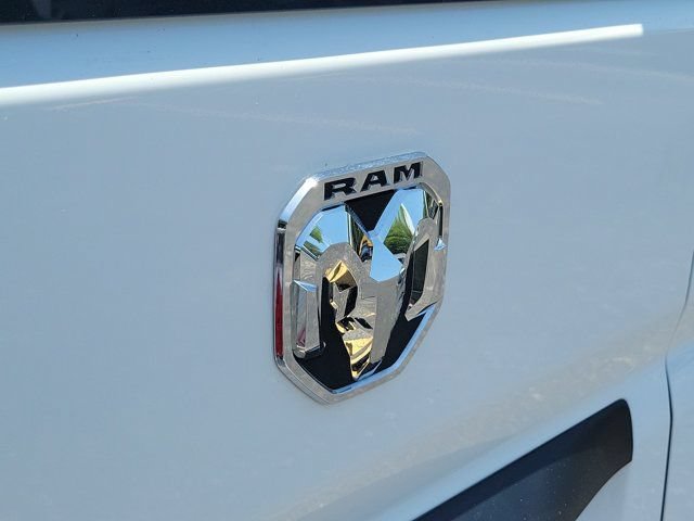 Used 2025 RAM ProMaster 2500 w/ U-Haul Equipment Group FWD image 8
