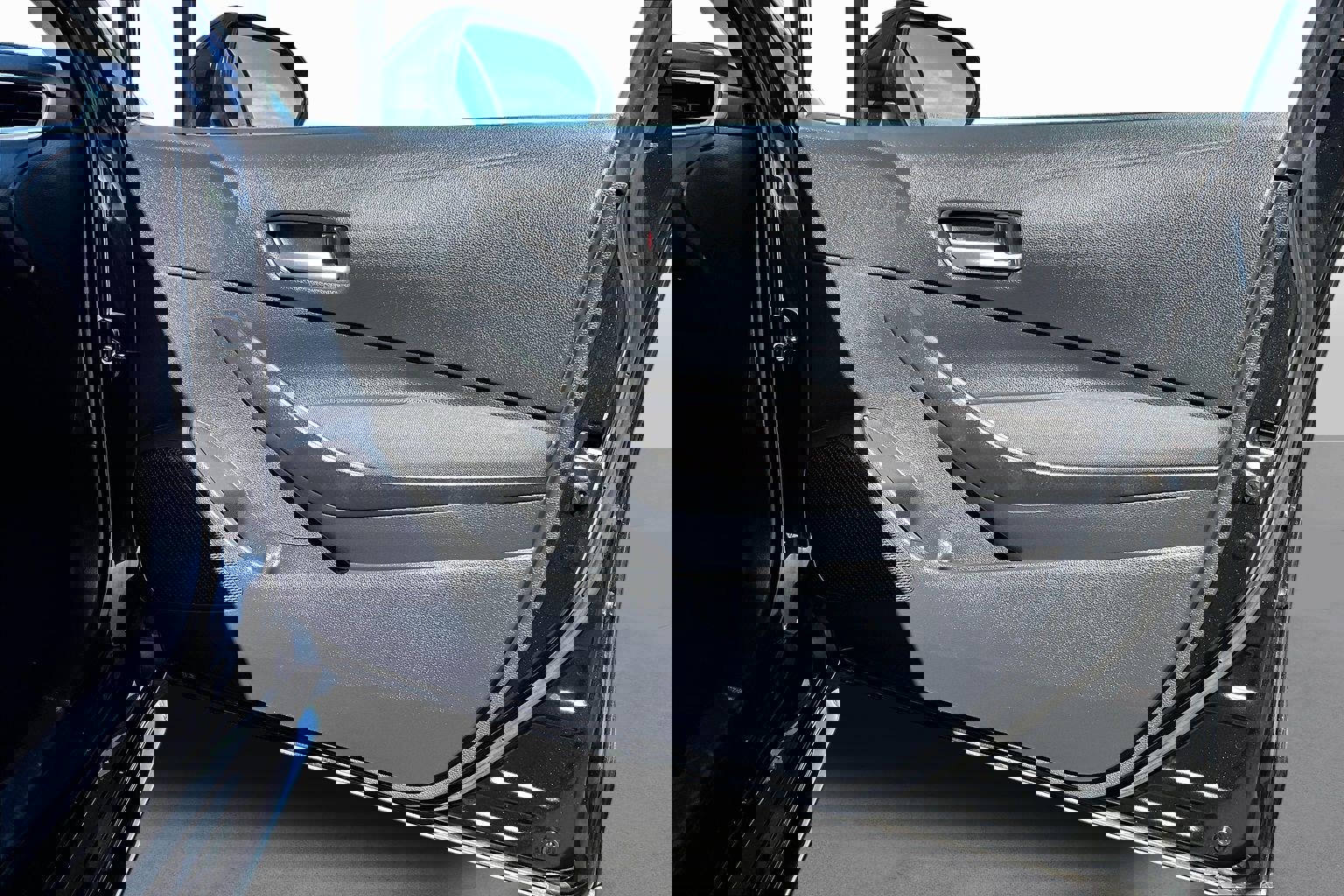 Used 2021 Toyota Corolla LE image 17