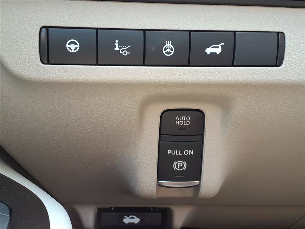 Certified 2025 Nissan Murano Platinum w/ Cargo Package AWD/4WD image 15