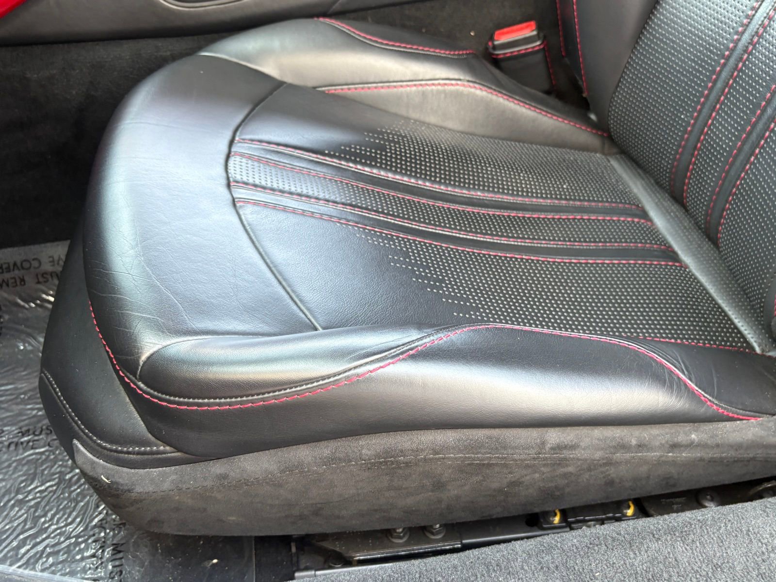 Used 2019 Aston Martin V8 Vantage Coupe RWD image 33