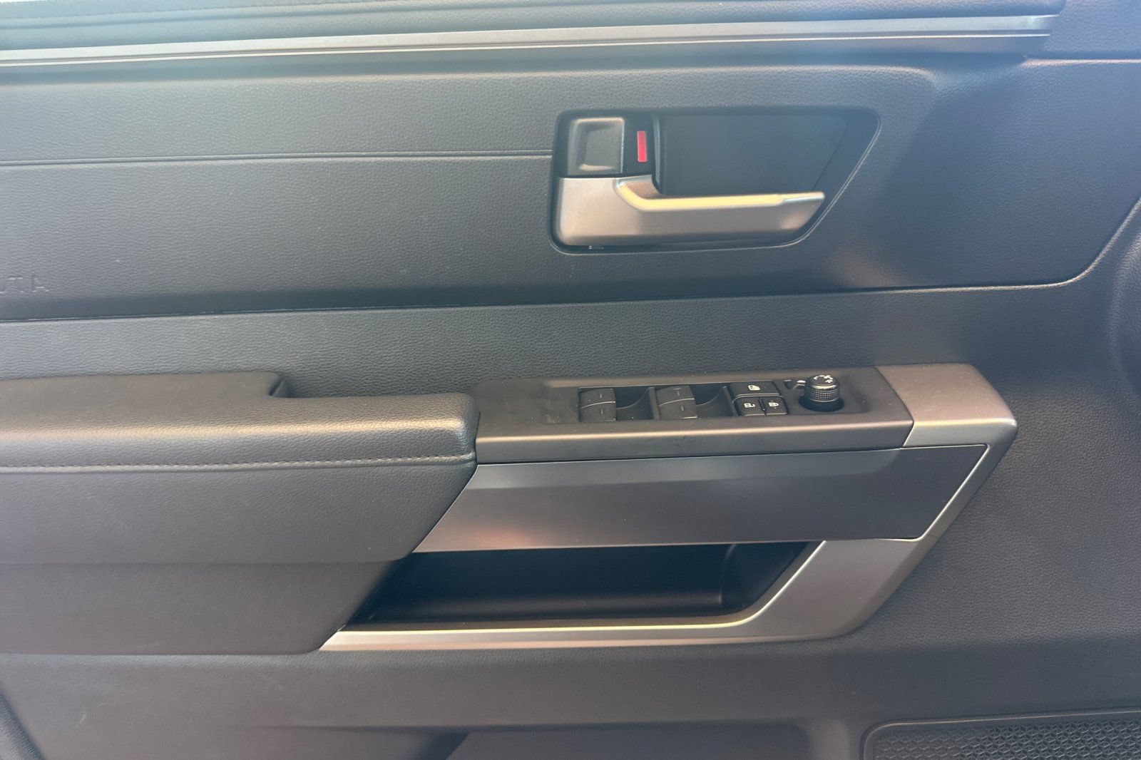 Certified 2025 Toyota Sequoia SR5 AWD/4WD image 13