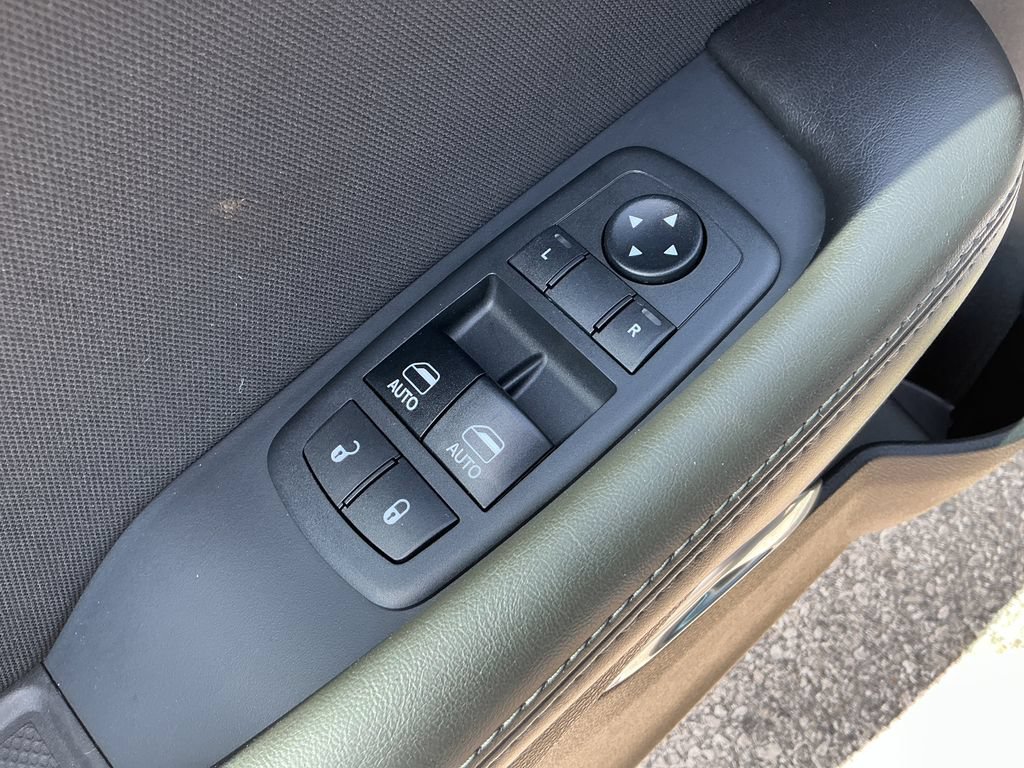 Certified 2018 Dodge Challenger R/T RWD image 13