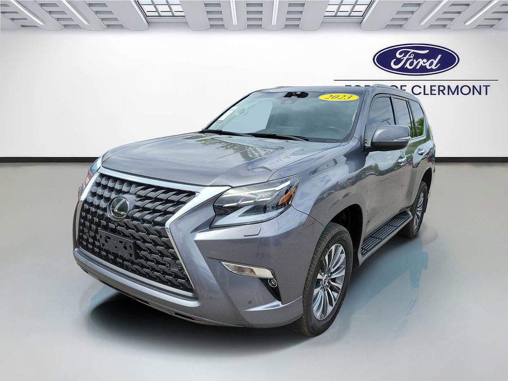 Used 2023 Lexus GX 460 Luxury w/ Accessory Package image 2