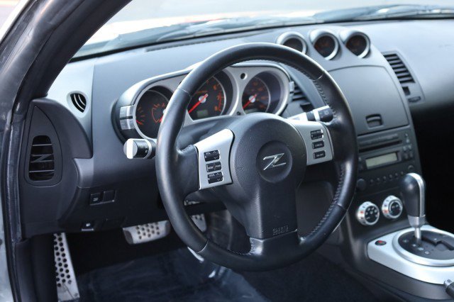 Used 2006 Nissan 350Z Enthusiast w/ (N93) Cargo Convenience Pkg image 23