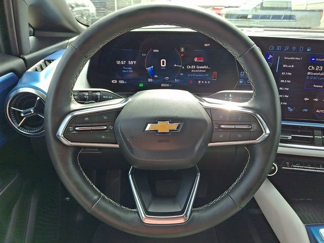 Used 2025 Chevrolet Equinox EV LT image 19