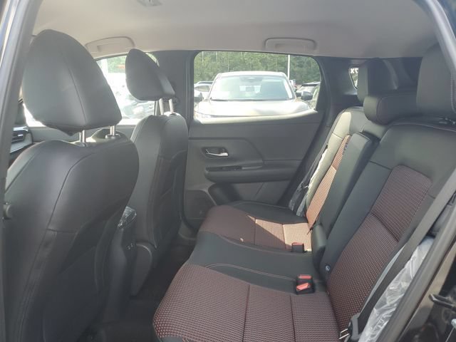 New 2026 Nissan Kicks SR FWD image 8