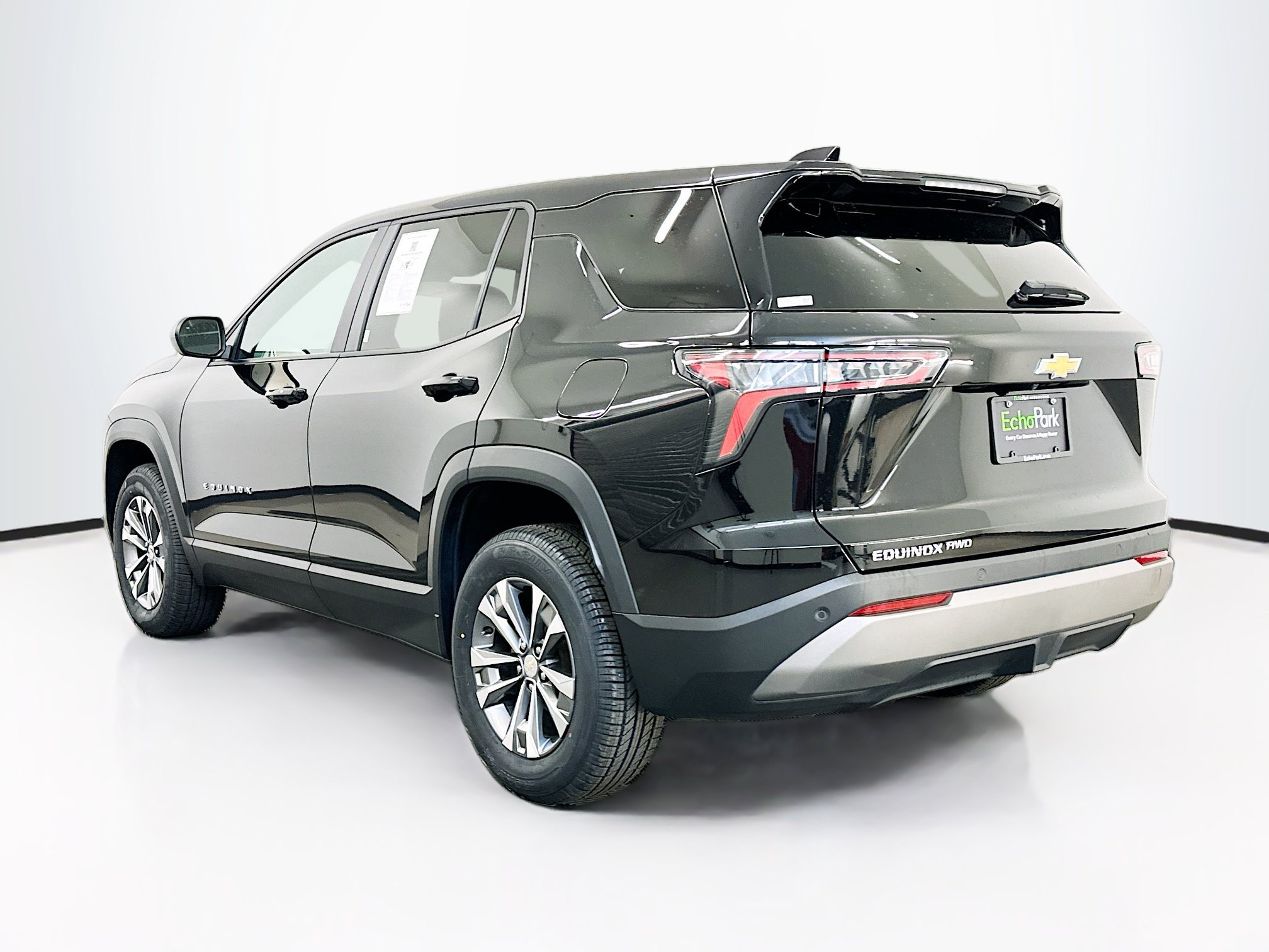 Used 2025 Chevrolet Equinox LT AWD/4WD image 5