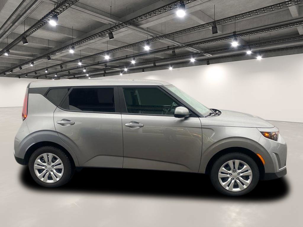 Certified 2023 Kia Soul LX image 9