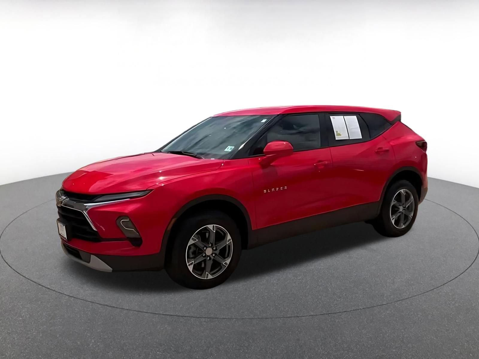 Used 2025 Chevrolet Blazer LT FWD image 7
