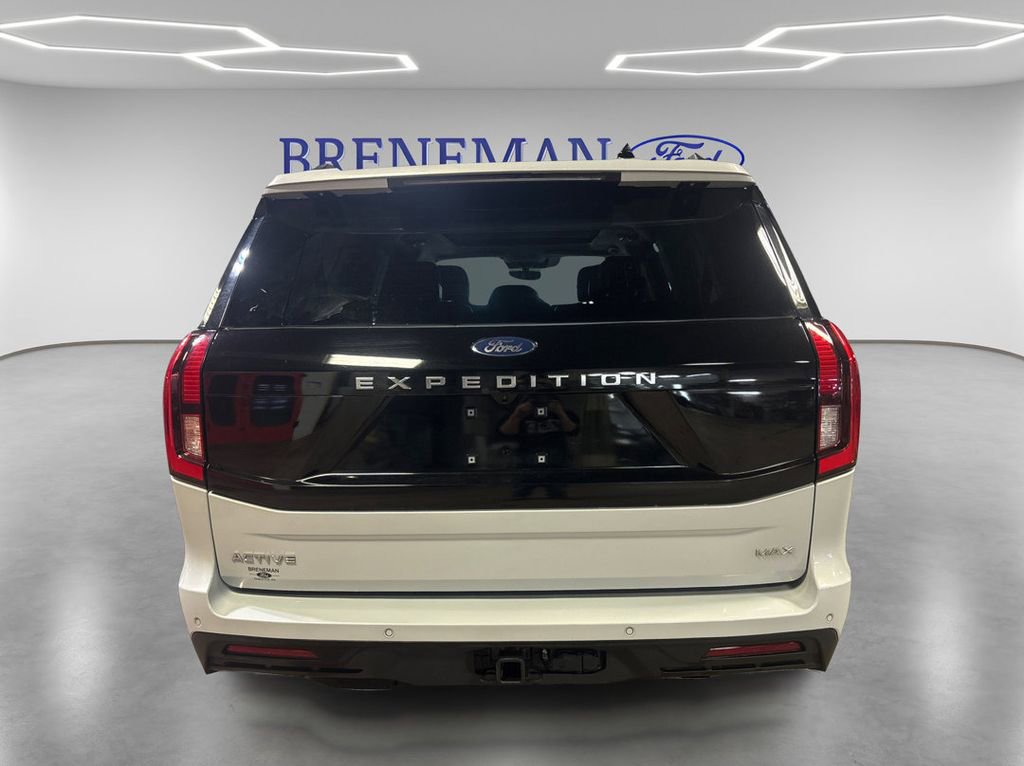 Used 2025 Ford Expedition Max Active image 6