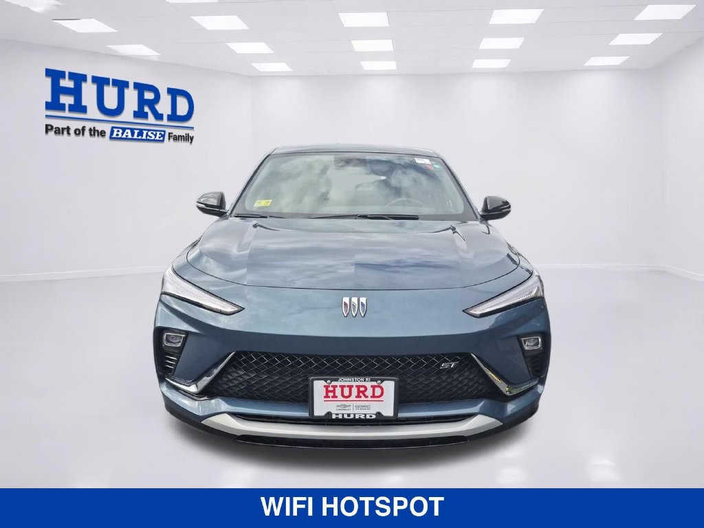 Used 2025 Buick Envista Sport Touring w/ Convenience I Package FWD image 8