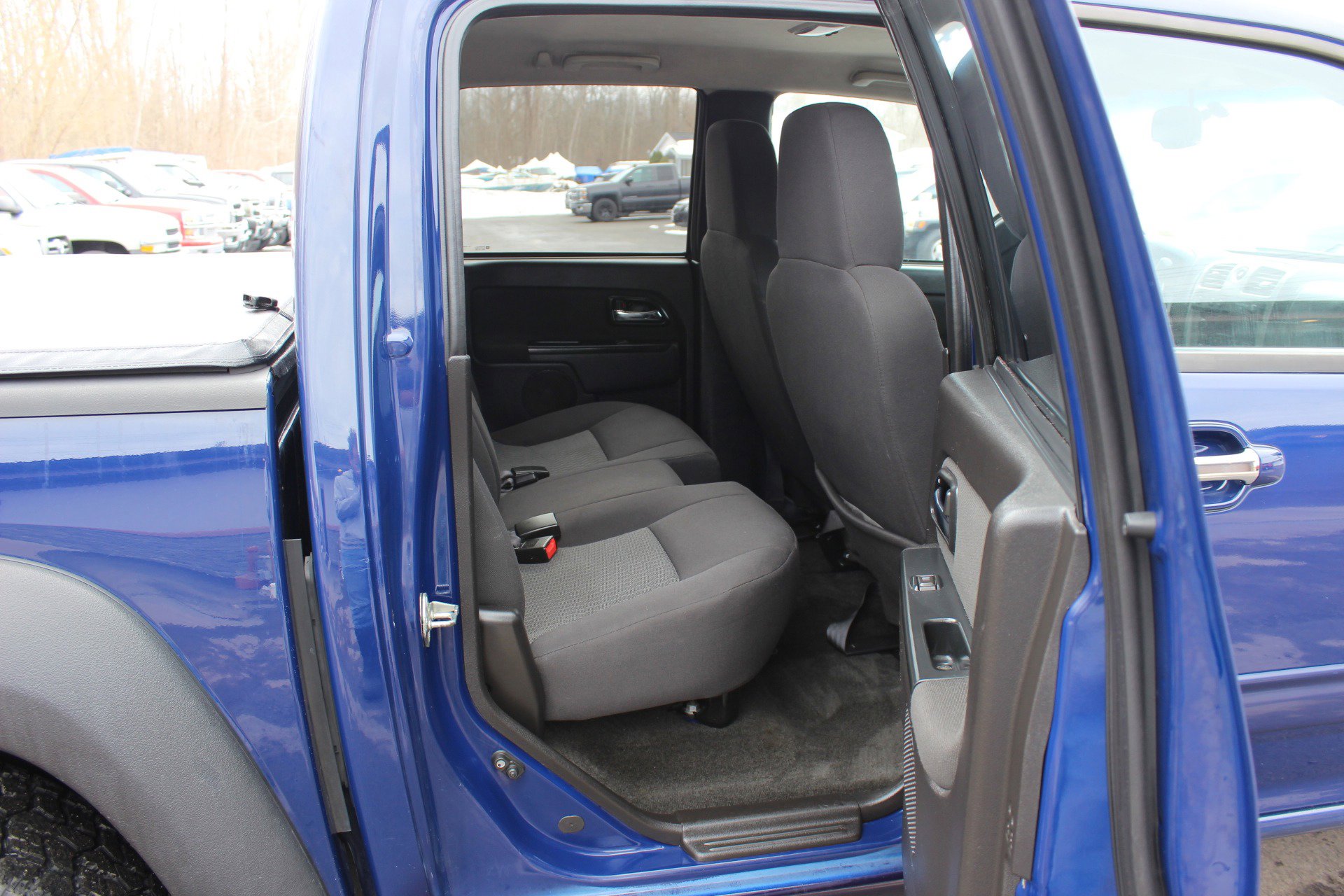 Used 2012 GMC Canyon SLE image 36