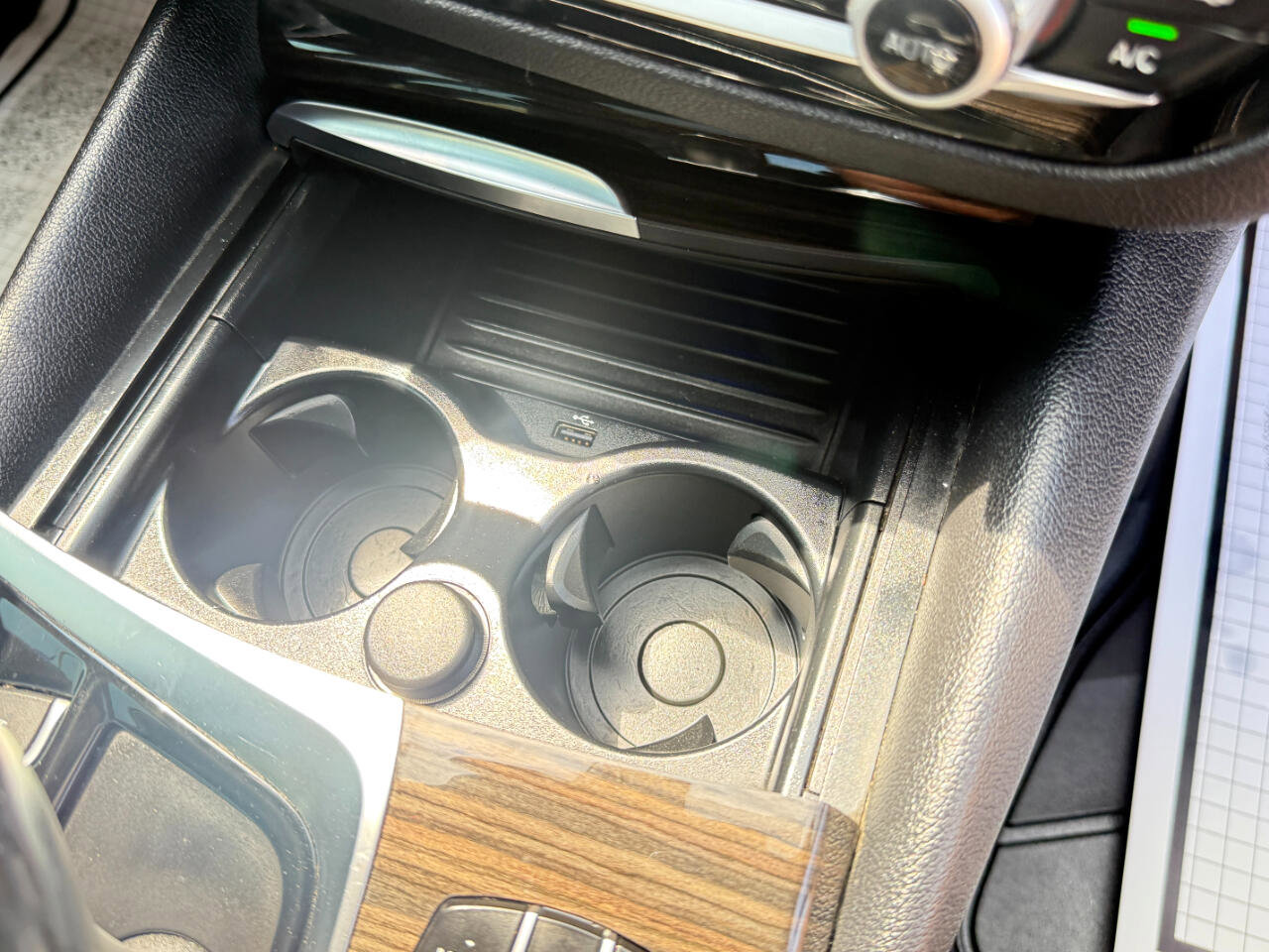 Used 2018 BMW 530i xDrive w/ Premium Package image 52