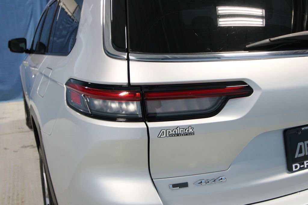 Used 2021 Jeep Grand Cherokee L Limited image 42