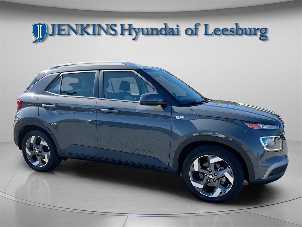 Certified 2024 Hyundai Venue SEL image 11