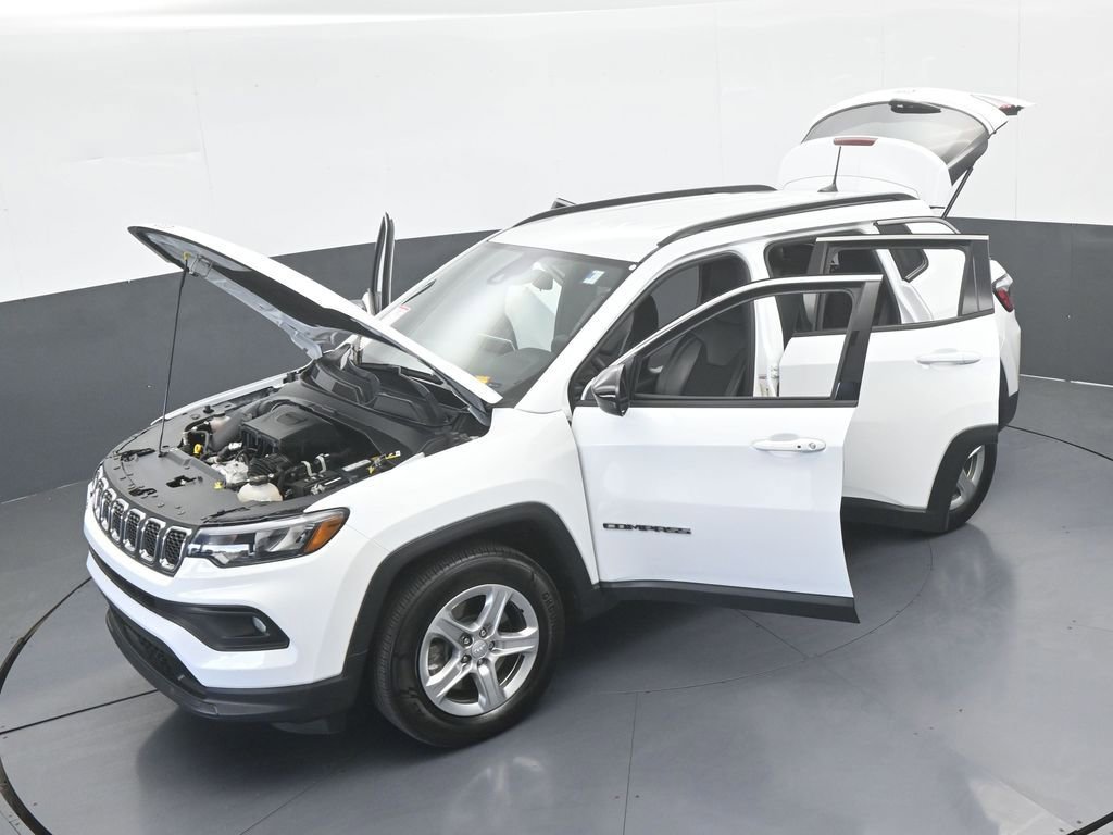 Used 2023 Jeep Compass Latitude AWD/4WD image 60