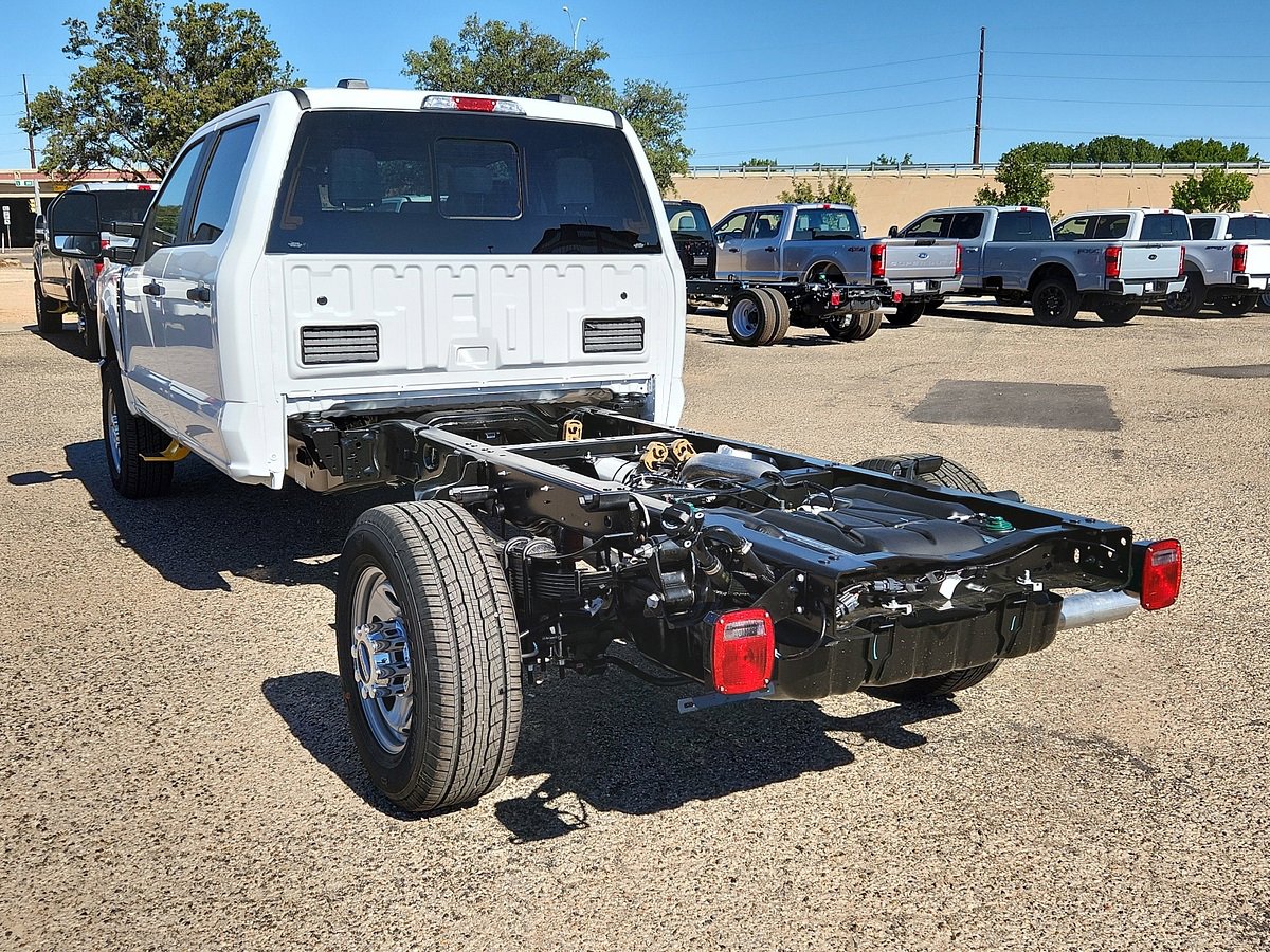 New 2024 Ford F350 XL w/ XL Chrome Package image 3