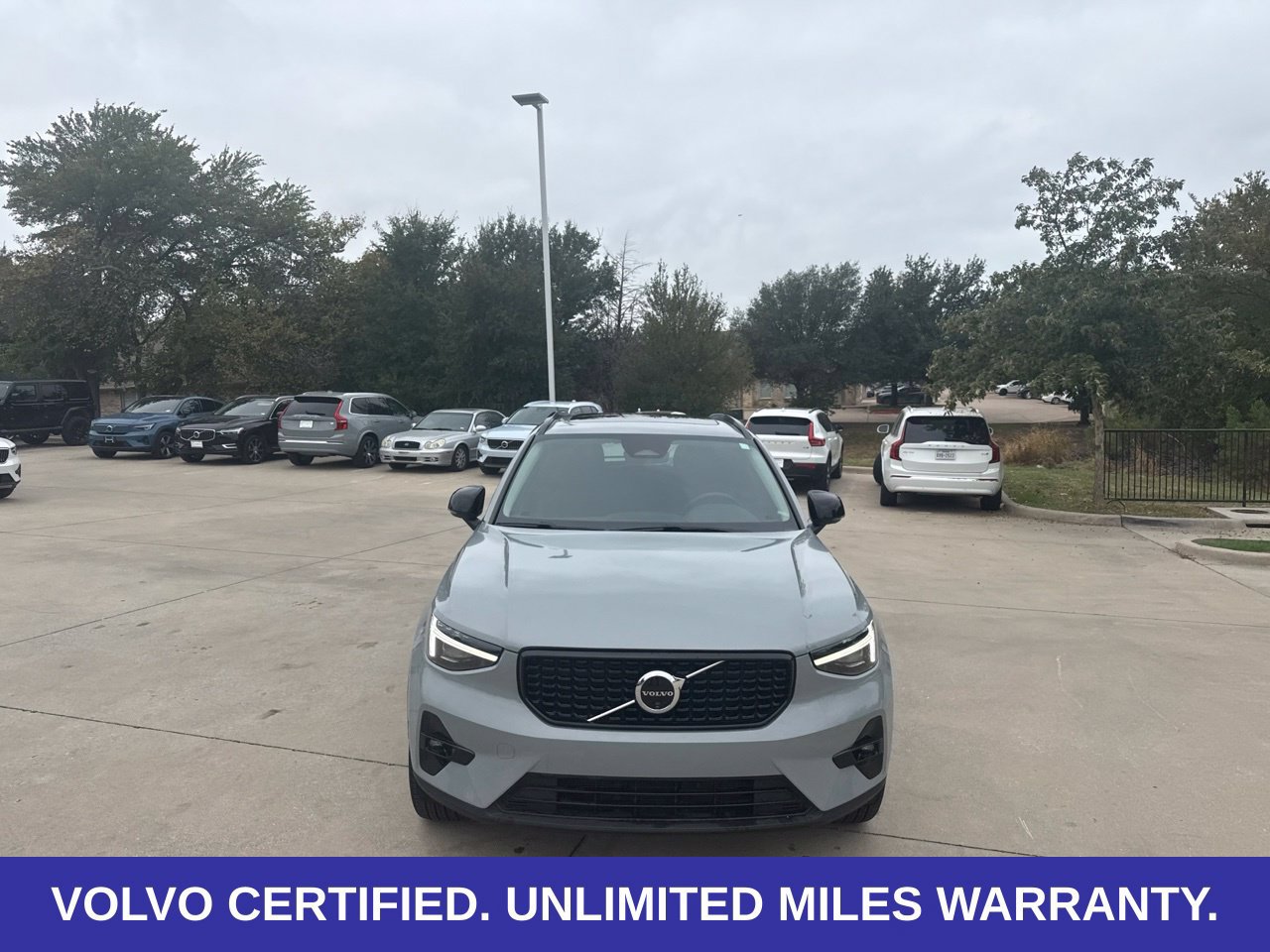Certified 2024 Volvo XC40 B5 Ultimate w/ Protection Package Premier AWD/4WD image 4