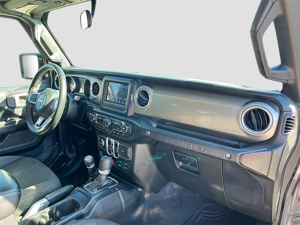 Used 2018 Jeep Wrangler Unlimited Sahara w/ Safety Group image 26