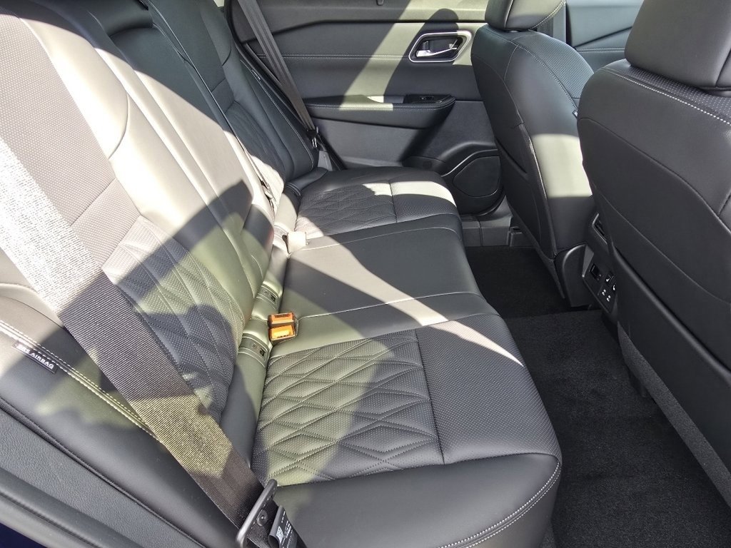 New 2026 Nissan Rogue Platinum w/ Platinum Premium Package image 13