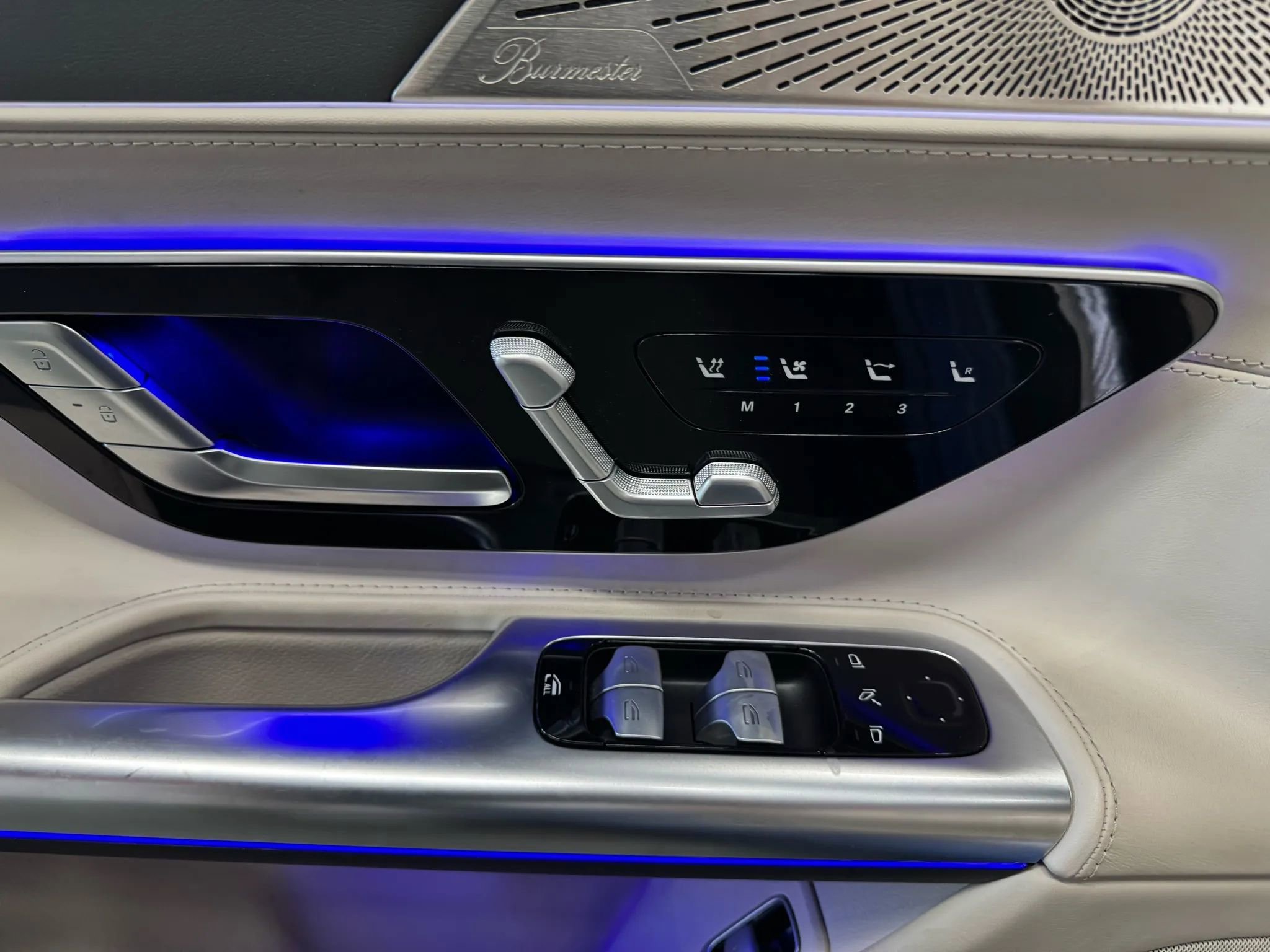 Used 2023 Mercedes-Benz SL 63 AMG 4MATIC image 27