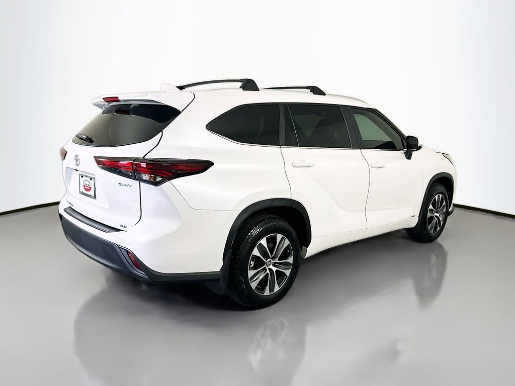 Certified 2026 Toyota Highlander XLE image 5