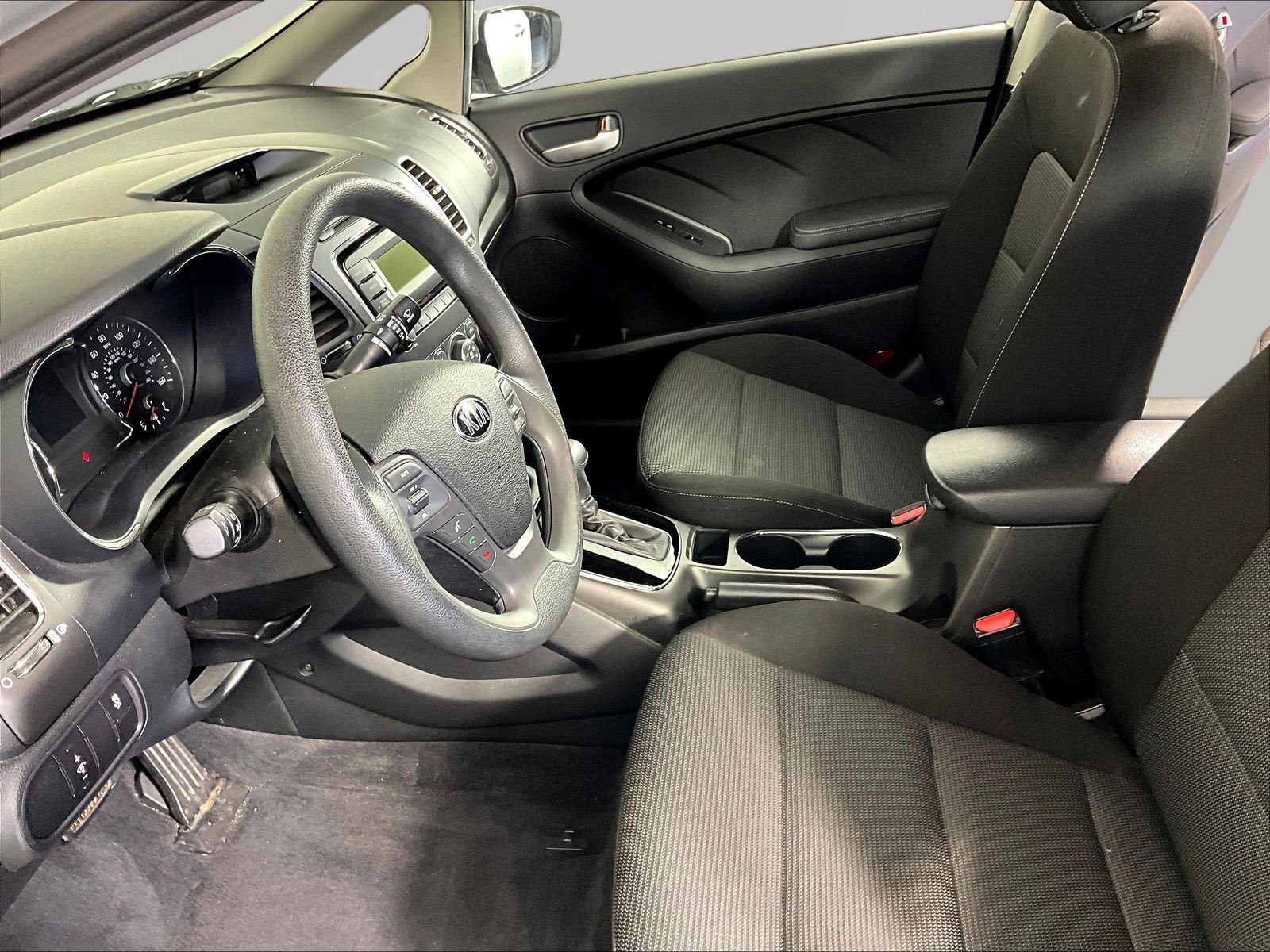 Used 2017 Kia Forte LX FWD image 17