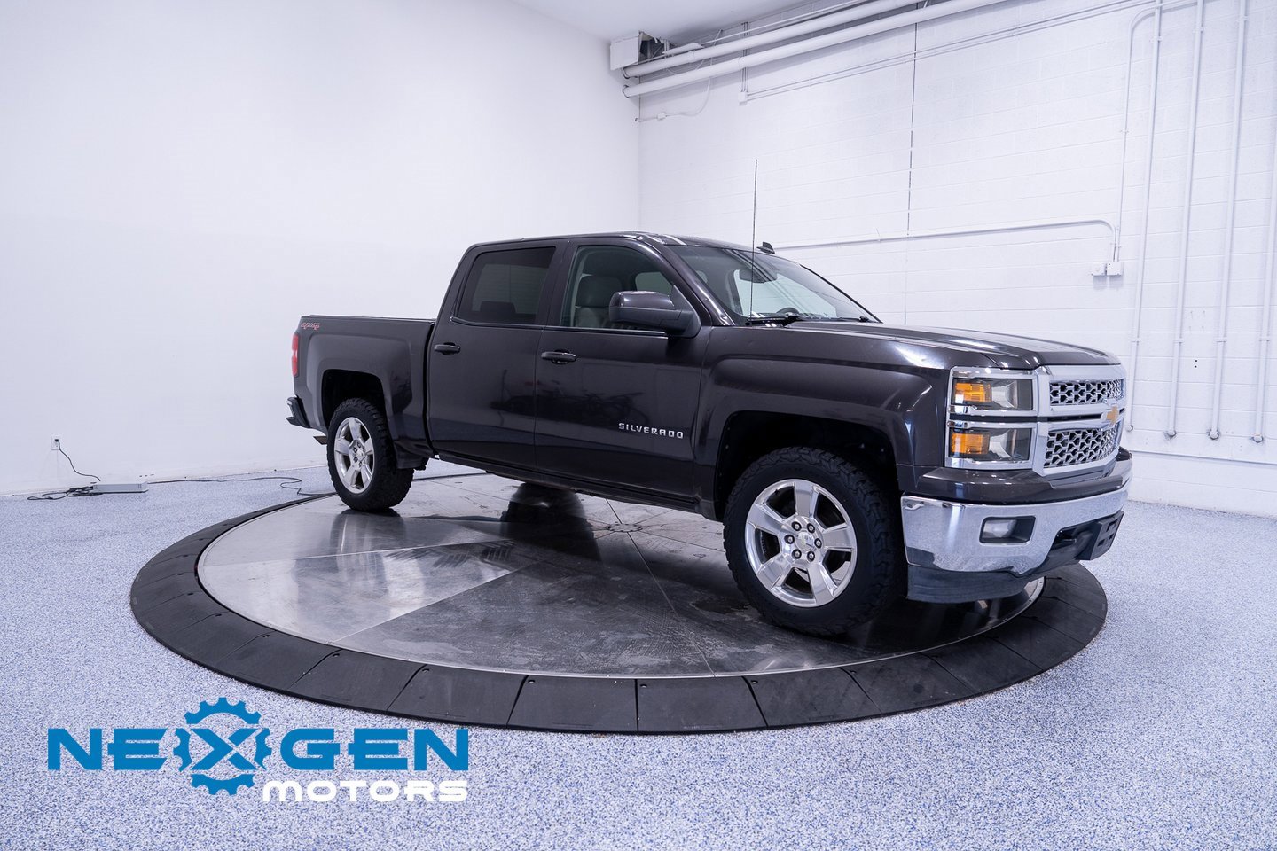 Used 2014 Chevrolet Silverado 1500 LT w/ LT Convenience Package image 2
