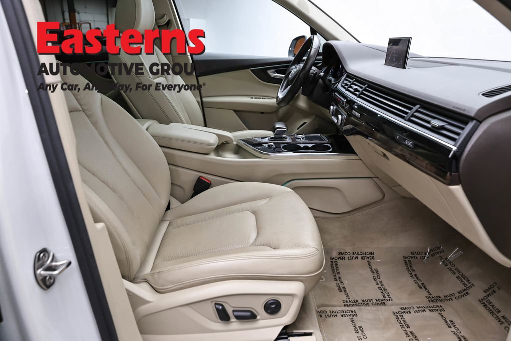 Used 2019 Audi Q7 3.0T Prestige w/ Prestige Package image 26
