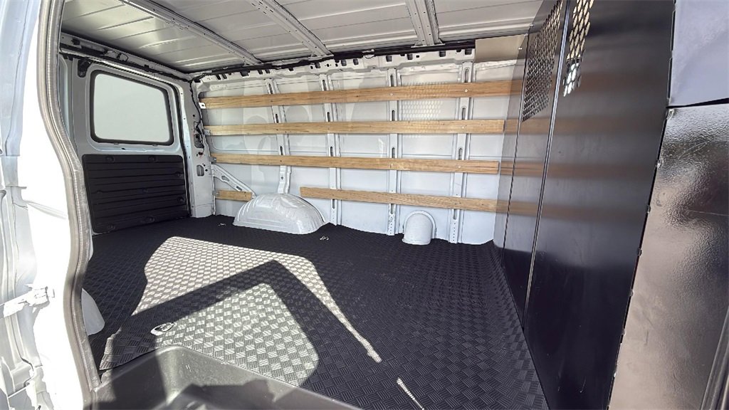 Used 2024 Chevrolet Express 2500 w/ Driver Convenience Package image 26
