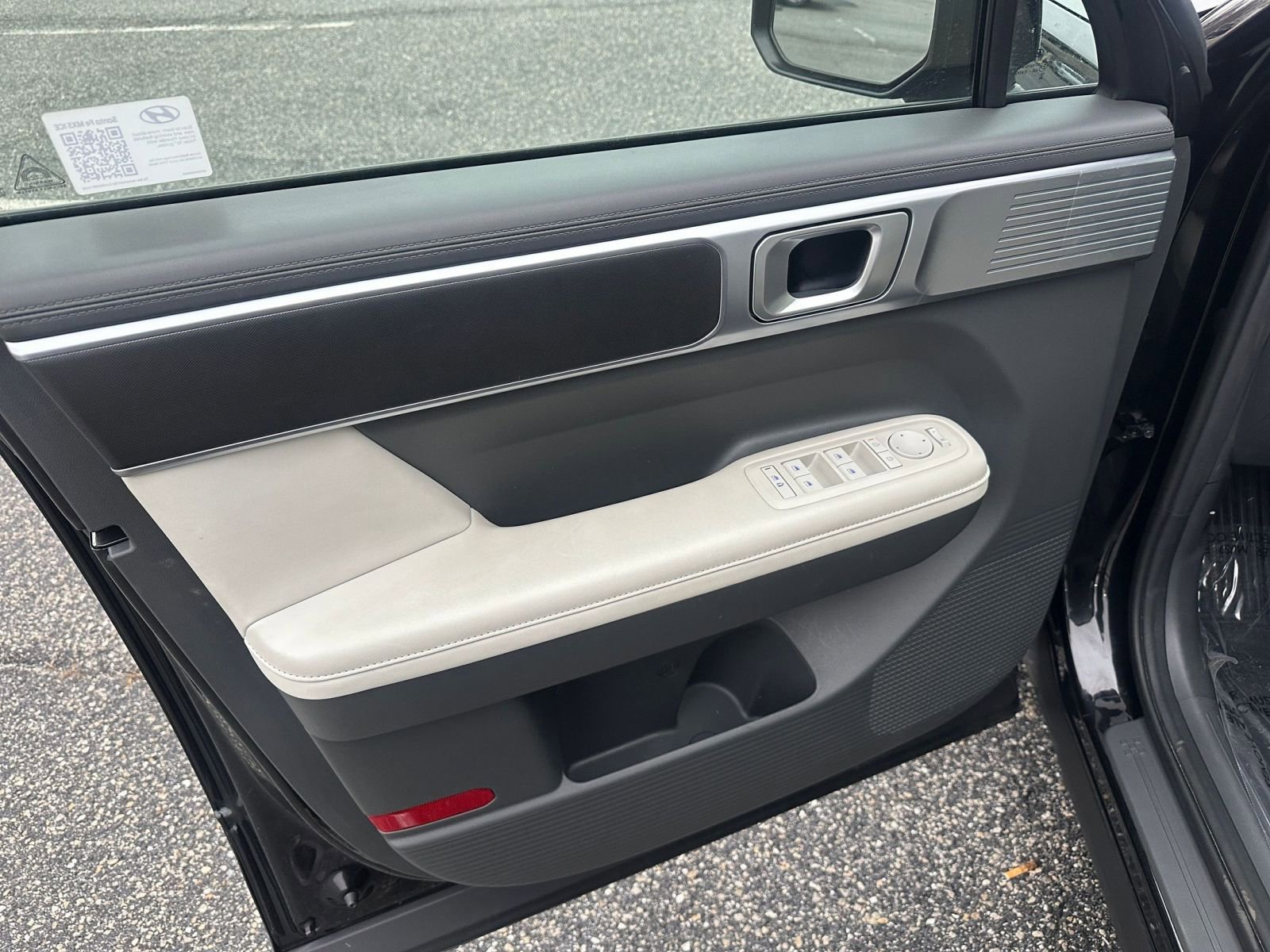 Used 2025 Hyundai Santa Fe SEL image 21