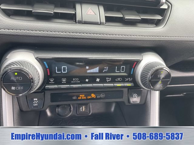 Used 2025 Toyota RAV4 XLE AWD/4WD image 24
