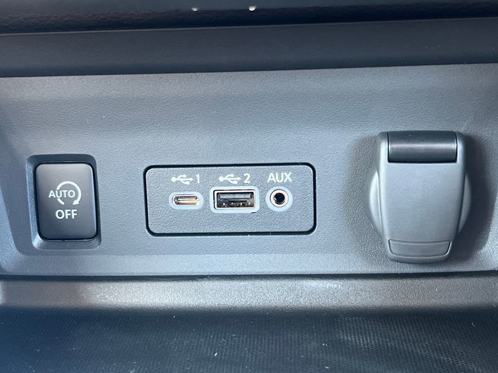 New 2025 Nissan Sentra SV w/ SV Premium Package image 29