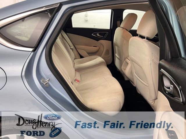 Used 2015 Chrysler 200 Limited image 35