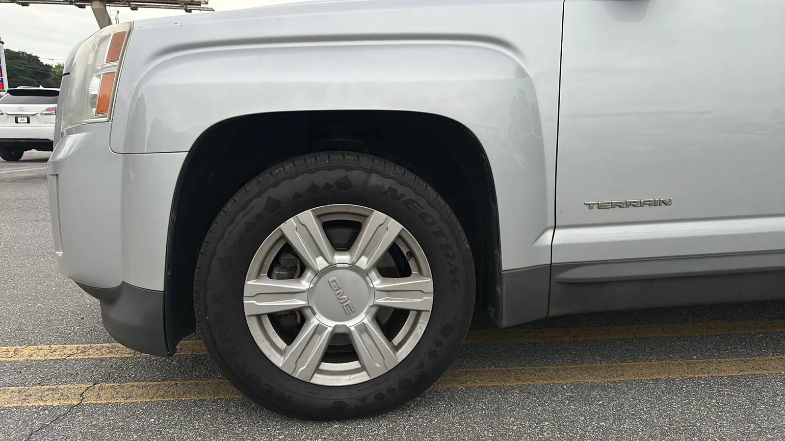 Used 2015 GMC Terrain SLE FWD image 32