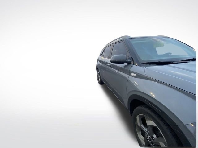 Used 2023 Hyundai Venue SEL image 12