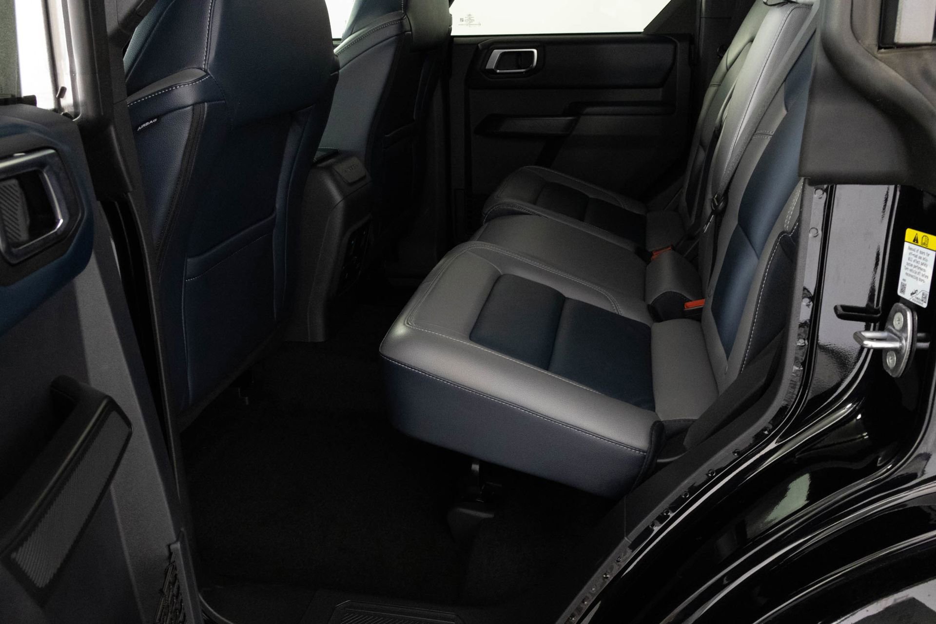 Used 2024 Ford Bronco Outer Banks AWD/4WD image 36