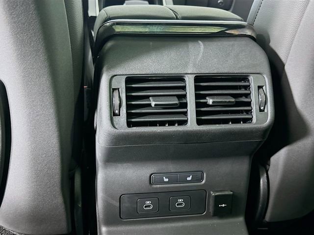 Used 2025 Land Rover Range Rover Velar S AWD/4WD image 26