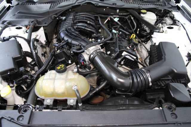 Used 2015 Ford Mustang Convertible w/ Equipment Group 051A RWD image 29