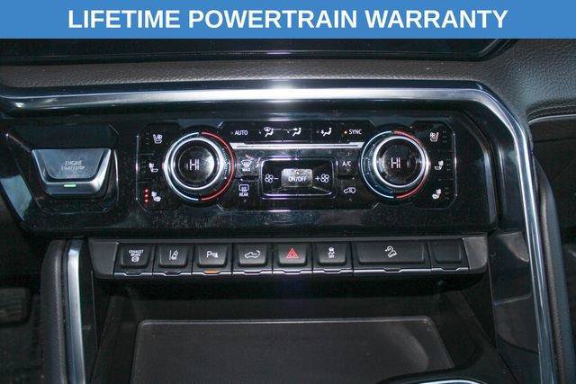 Used 2024 GMC Sierra 3500 Denali w/ Denali Reserve Package AWD/4WD image 23