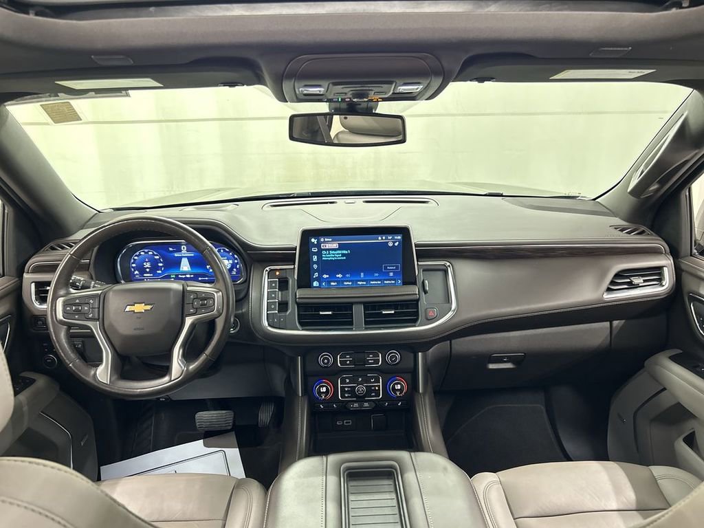 Certified 2022 Chevrolet Tahoe LT w/ Luxury Package AWD/4WD image 18