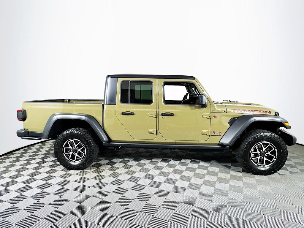 Used 2026 Jeep Gladiator Rubicon AWD/4WD image 8