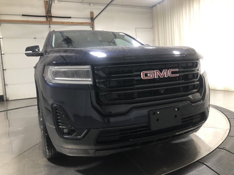 Used 2021 GMC Acadia SLT w/ Elevation Edition image 3