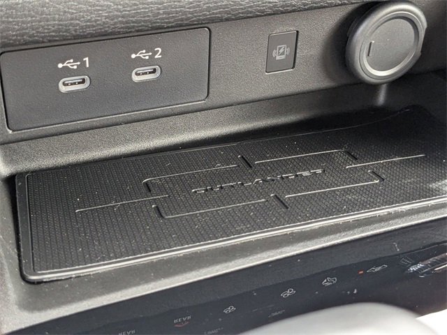 New 2025 Mitsubishi Outlander SEL image 23