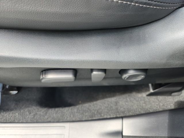 Used 2023 Subaru Forester Limited image 31