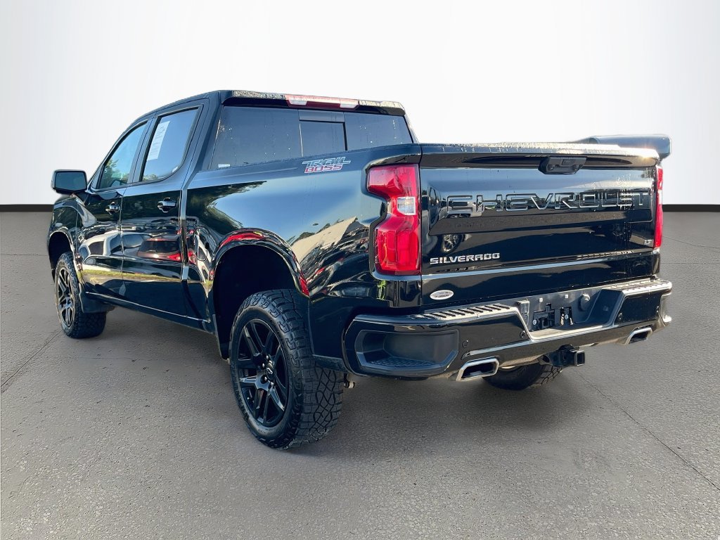 Used 2024 Chevrolet Silverado 1500 LT Trail Boss w/ LT Trail Boss Premium Package AWD/4WD image 5
