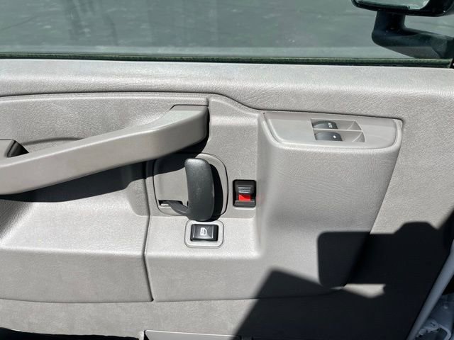 New 2025 Chevrolet Express 3500 Work Van w/ Power Convenience Package image 16