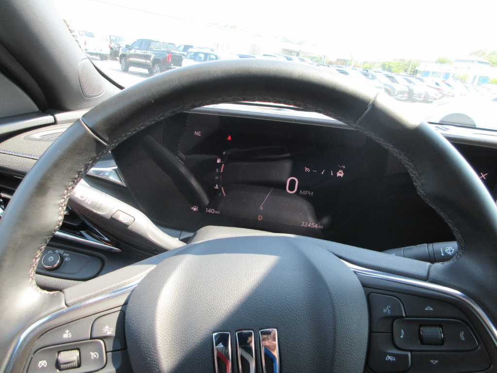 Used 2025 Buick Envista Sport Touring FWD image 23