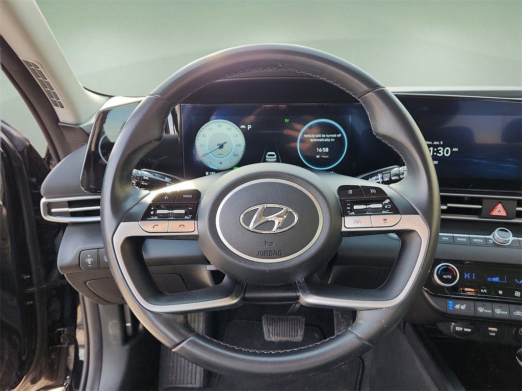 Certified 2023 Hyundai Elantra Limited image 20